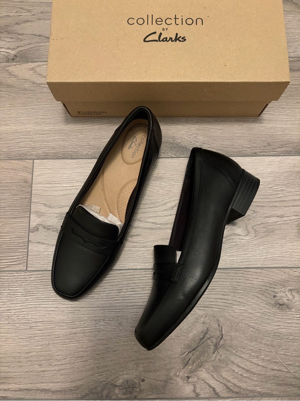 Clarks Black Leather Penny Loafers - Picture 1 of 8